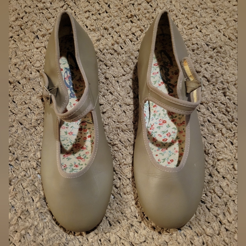 Vintage CAPEZIO Mary Jane Dance Shoes Tan With Ankle Strap Size 8 - Picture 4 of 10